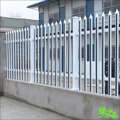 塑鋼PVC護欄 現代圍欄解決方案的多功能應用與優勢