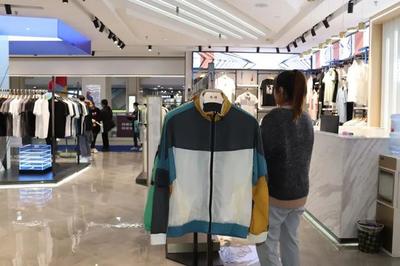 小二選貨 精耕細(xì)作二十載，匠心打造男裝樣板店傳奇